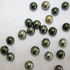 black Tahitian pearls